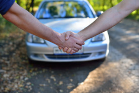 Predaj auta: S kým sa poradiť pred predajom?